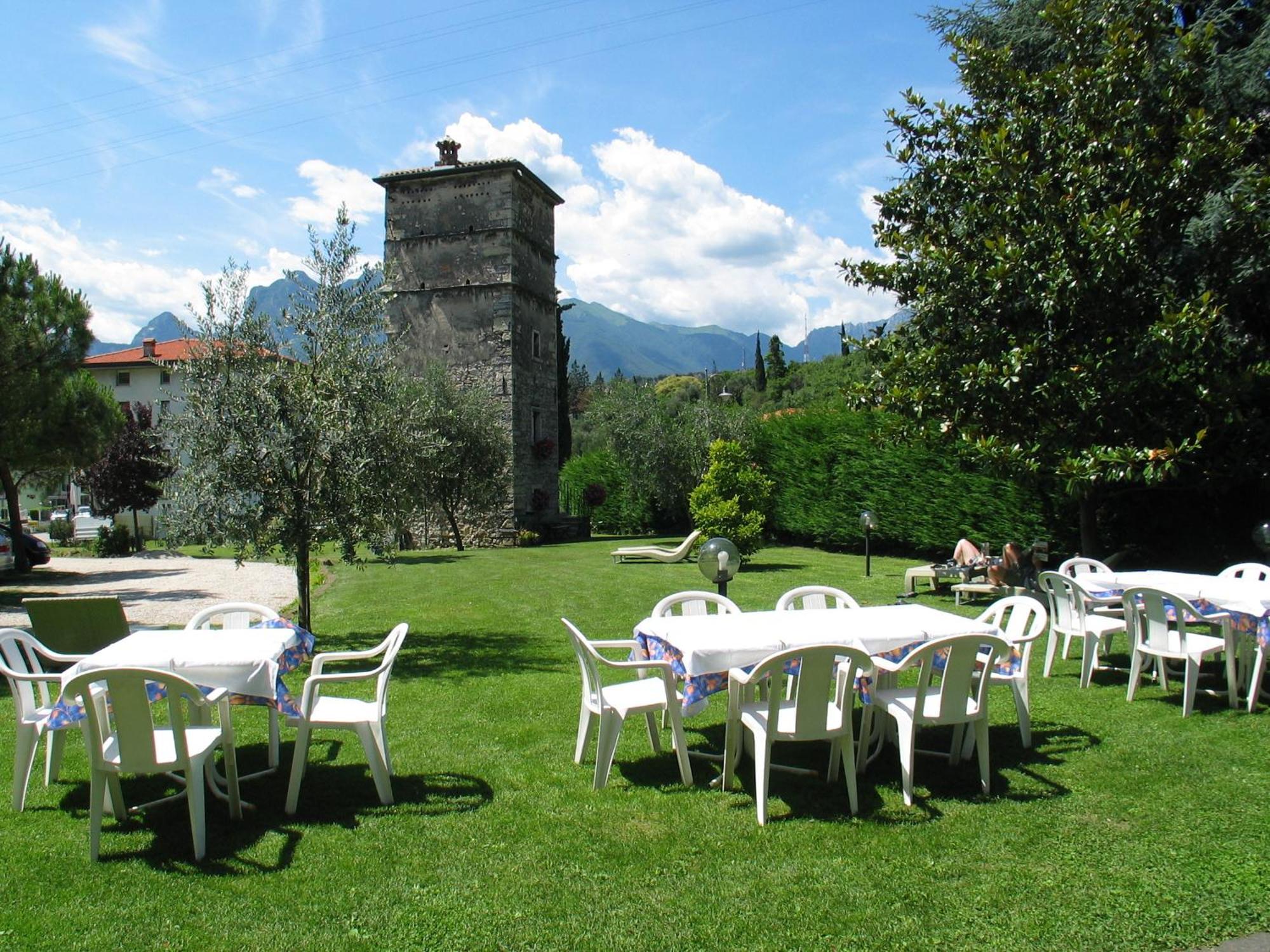 Hotel Toresela Bike Am Gardasee Torbole Sul Garda Zewnętrze zdjęcie